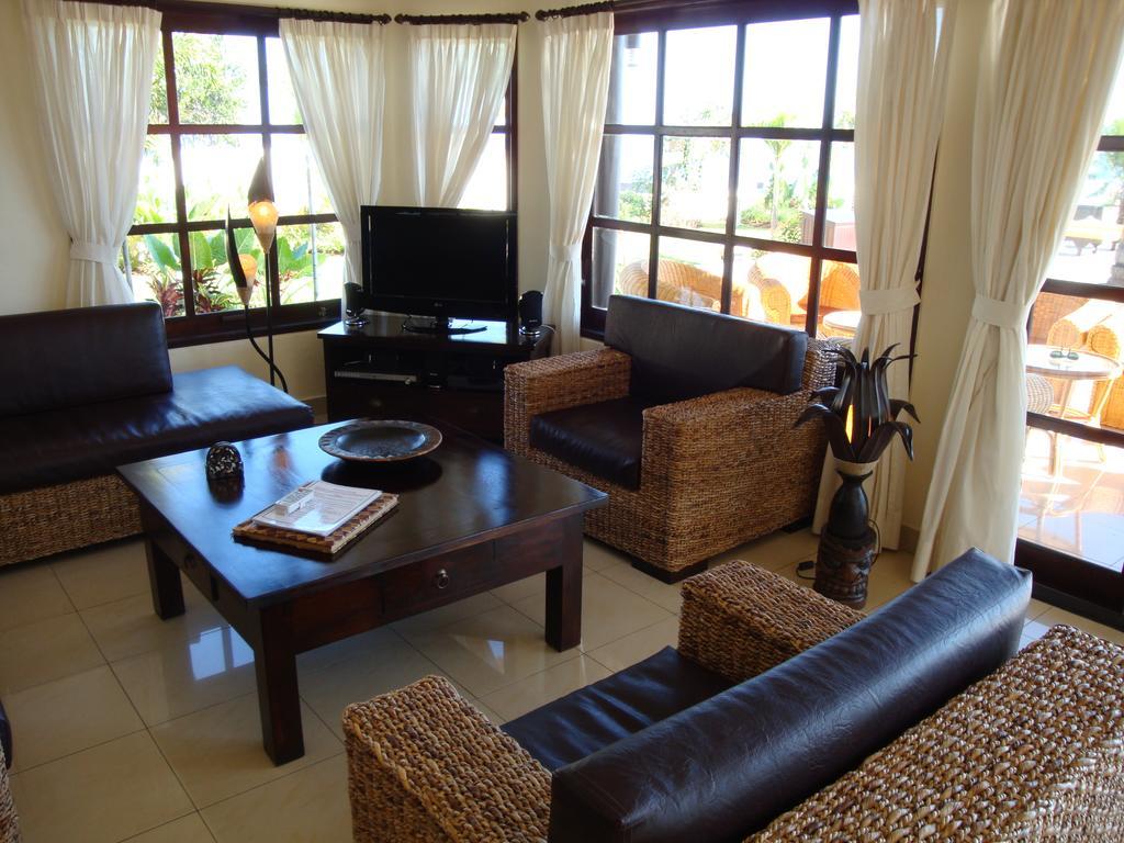 Villa Pelangi Bali Seririt  Værelse billede