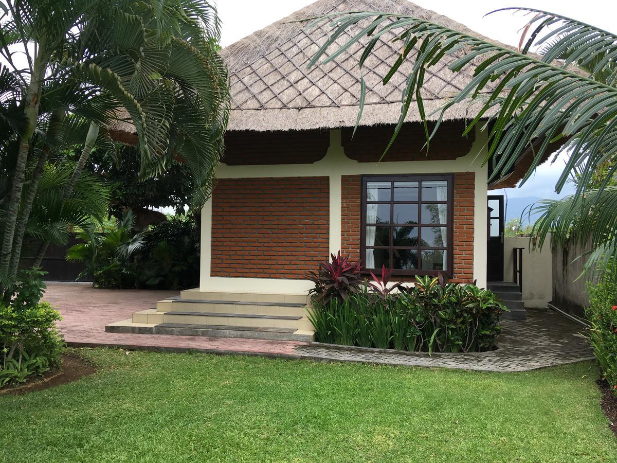 Villa Pelangi Bali Seririt  Eksteriør billede